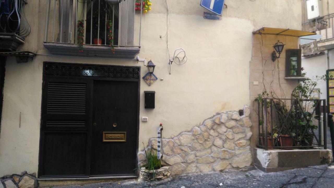Apartamento Nonna Fara Nápoles Exterior foto